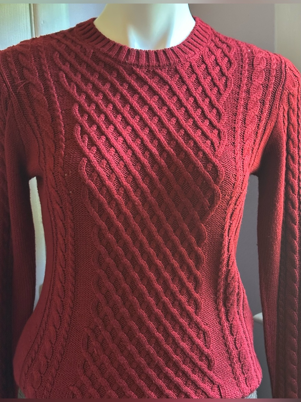 Red Sweater Diamond Cable Knit Thick Crew Neck Long Sleeve Sz S.